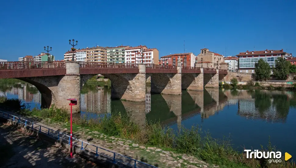 El Ayuntamiento de Miranda avisa de que el Ebro inundará mañana la zona de La Arboleda