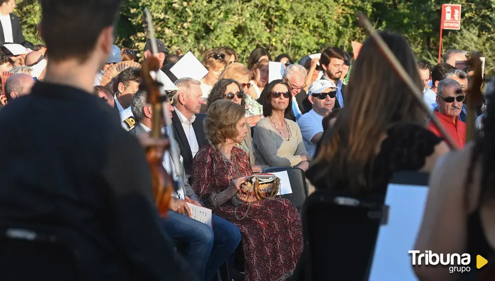 La música clásica realza la magia de Atapuerca en presencia de la Reina Sofía